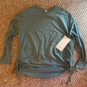 NWT Lululemon Long Sleeve